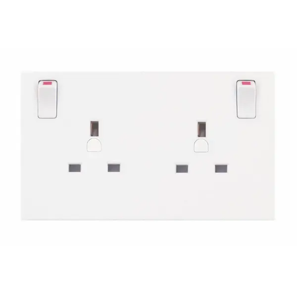 Selectric Square Edged 13 Amp Converter Socket – Converts 1 Gang to 2 Gang Switched