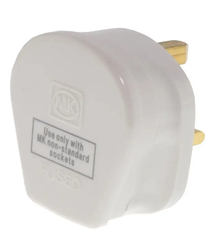 MK 647 13A plug top plastic 3 pin white