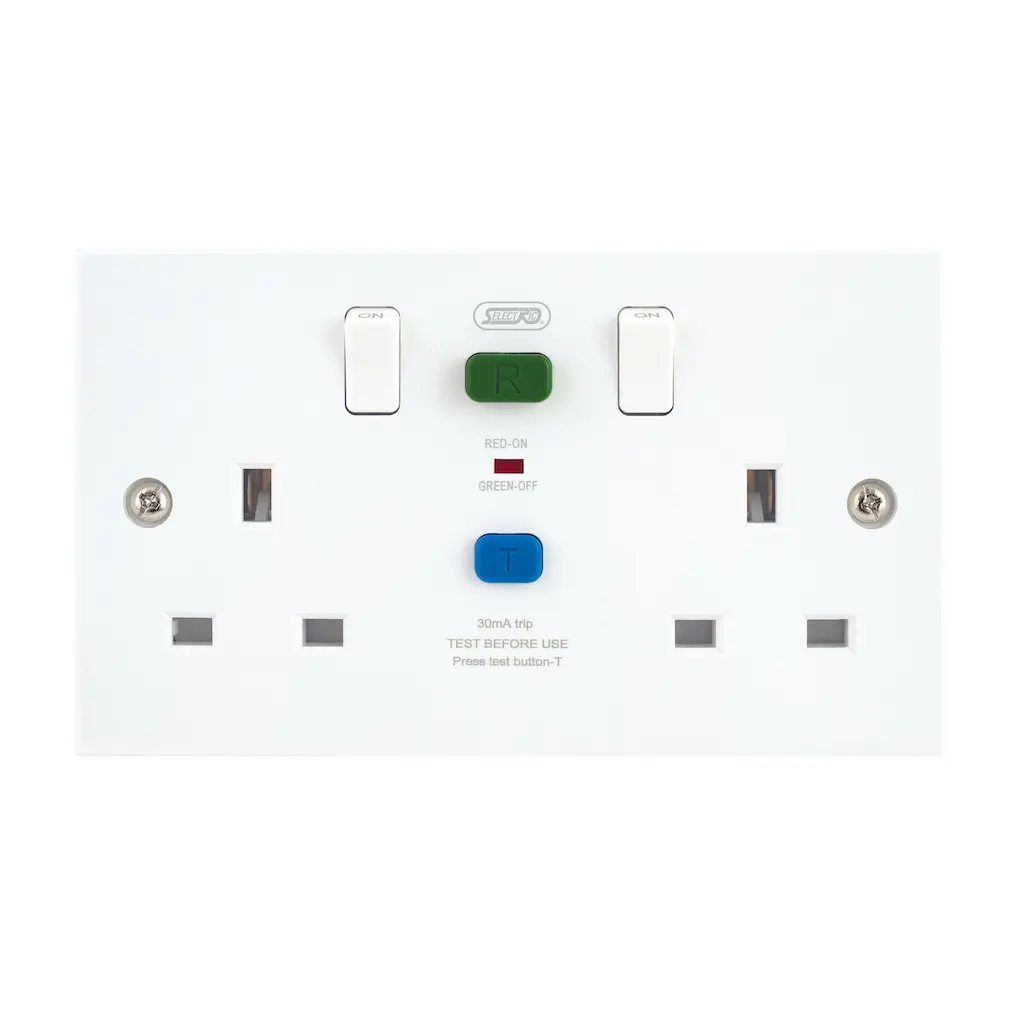 Selectric RCD Protected 2 Gang DP Switched Socket ﻿White, (Passive/Latching) Type A